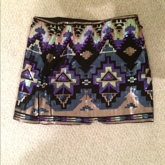 Express Dresses & Skirts - Express sequined skirt