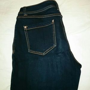Dark blue jeans- like new!