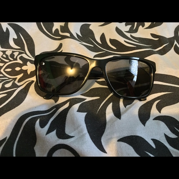 Versace sun glasses ✨