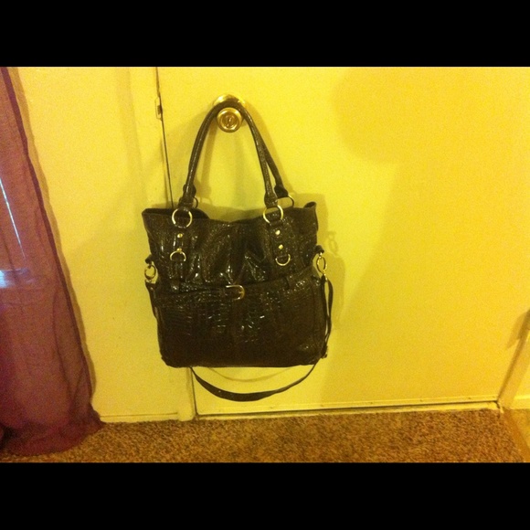 SOLD!!!! SOLD!!!!! Lg purse! Soft used only once. - Picture 2 of 4