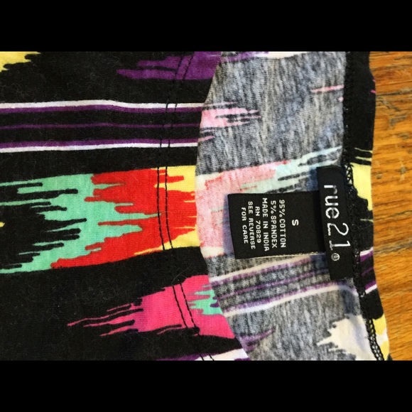 Colorful crop top!!! - Picture 2 of 2