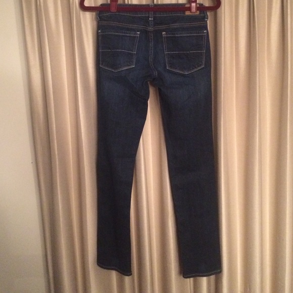 Dark washed American Eagle jeans - Picture 2 of 4