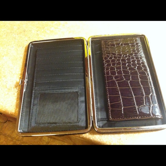 SOLD!!!! SOLD!!!! Wallet - Picture 3 of 4