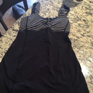 Lululemon tank size 2