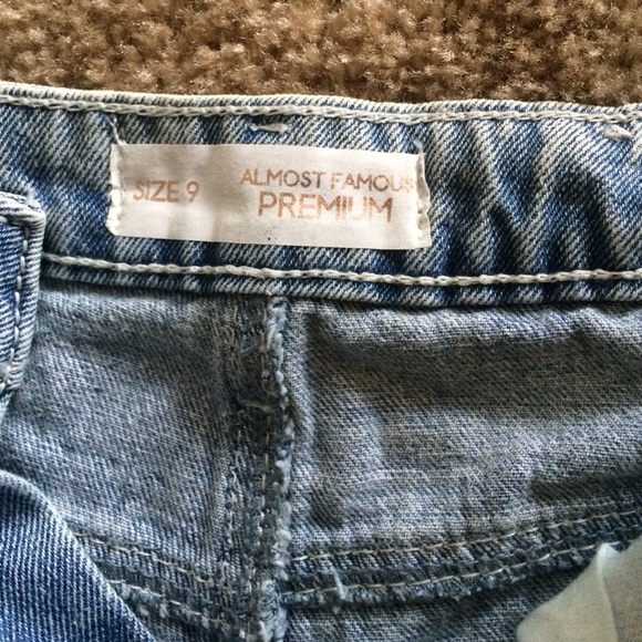 🎉2x HOST PICK🎉NWT Distressed Denim Shorts - Picture 2 of 4