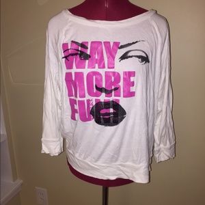 Cream colored loose fitting 3/4 sleeve express tee