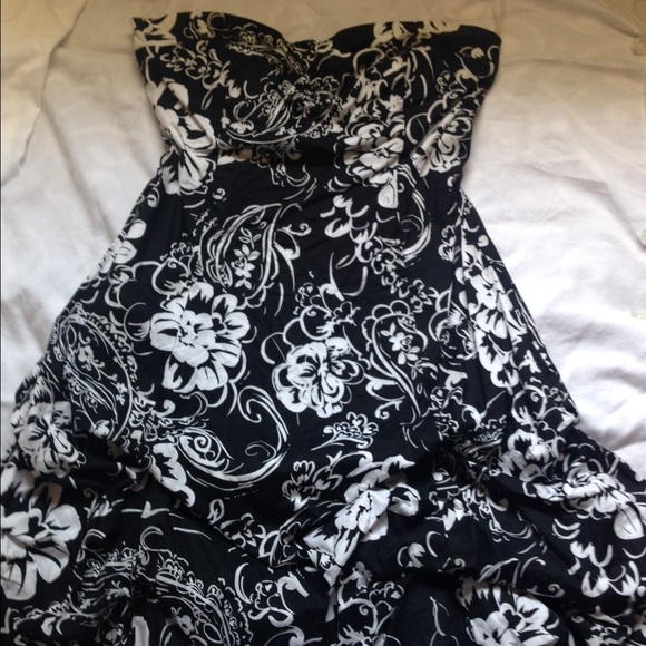 Black and white dress