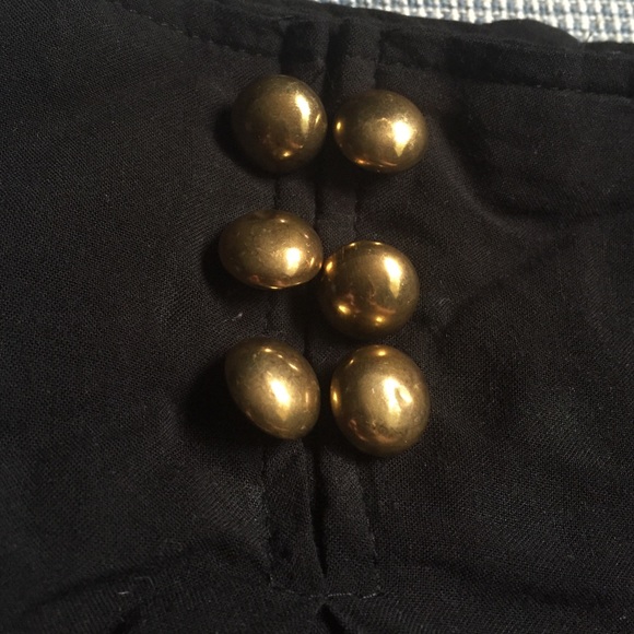 Shorts - Picture 2 of 3