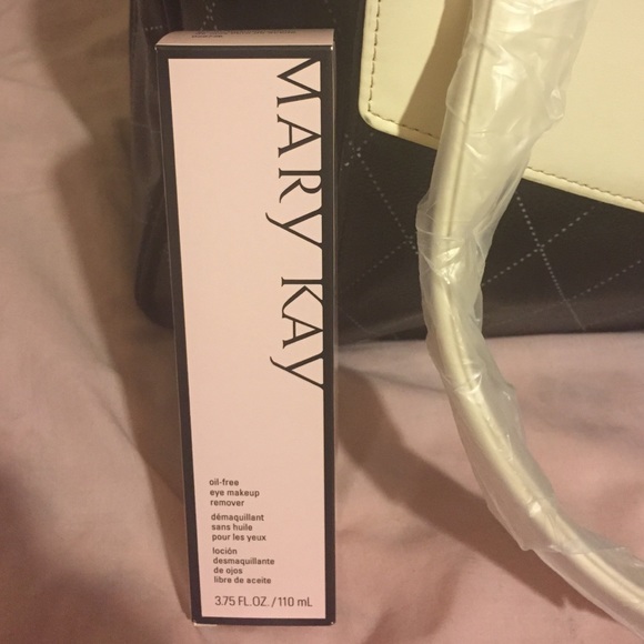 Eye makeup remover