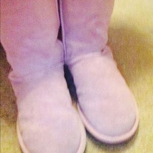 Pink uggs