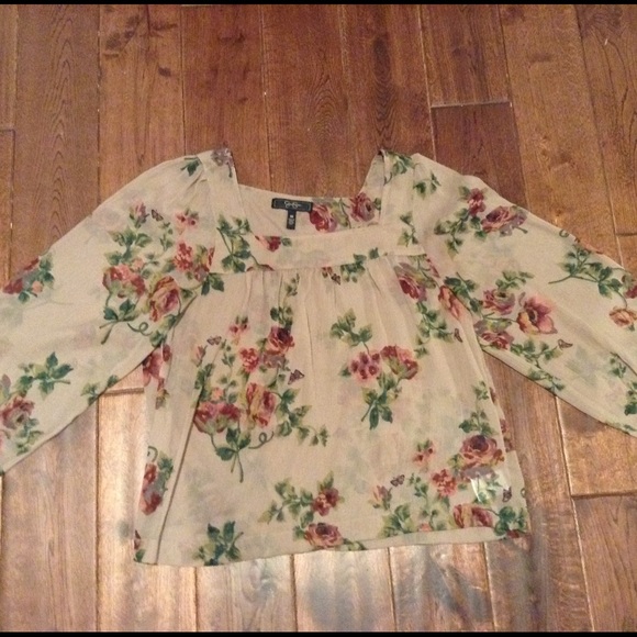 Jessica Simpson top