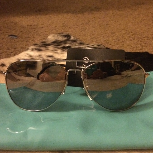 🆕H&M Mirrored Aviators