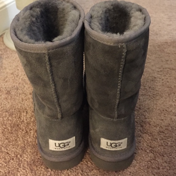 For Alisa - Size 7 Grey UGG's