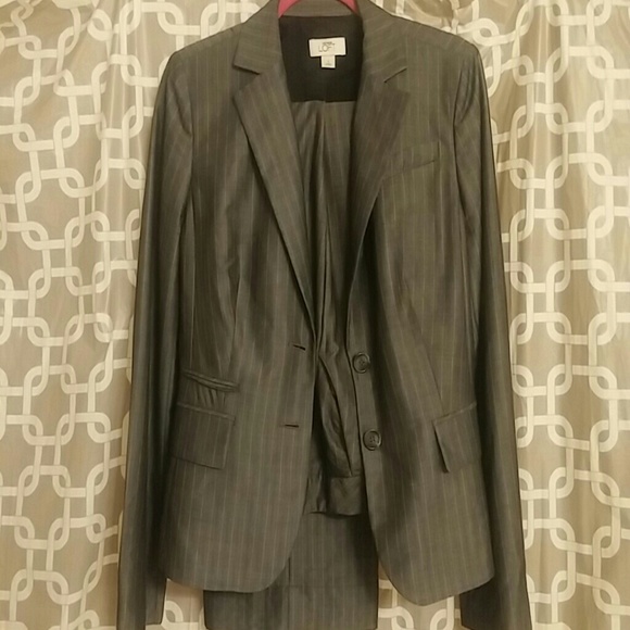 Ann Taylor Loft suite