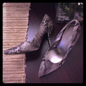 Reptile print pumps