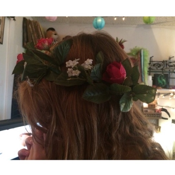 Cute floral headpiece