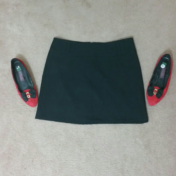 Classic Black Mini Skirt