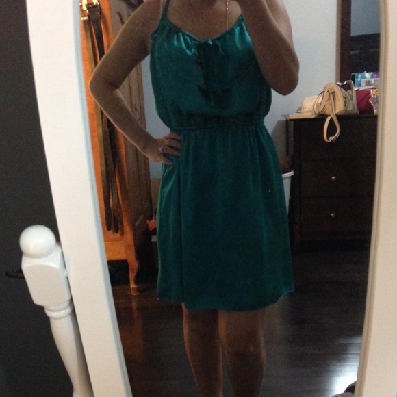 Dress - Picture 2 of 2