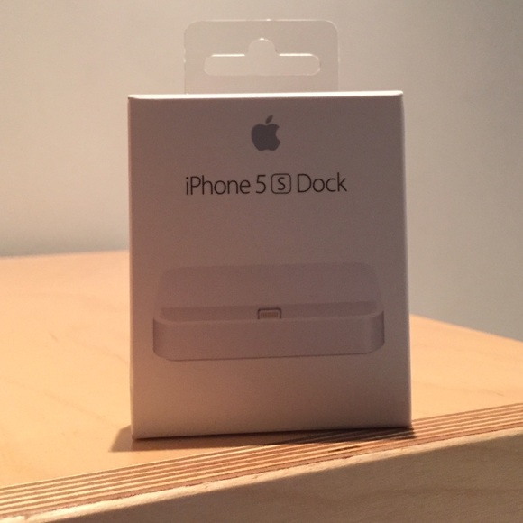 iPhone 5s Dock (barley used)