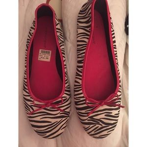 Hot pink and zebra flats