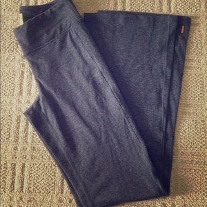 Lucy power yoga pants never worn