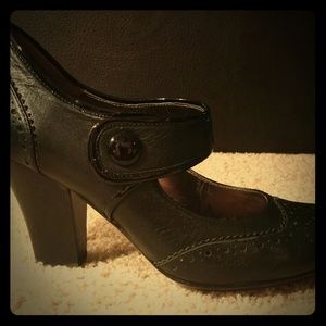 Sofft Mary Jane Heels