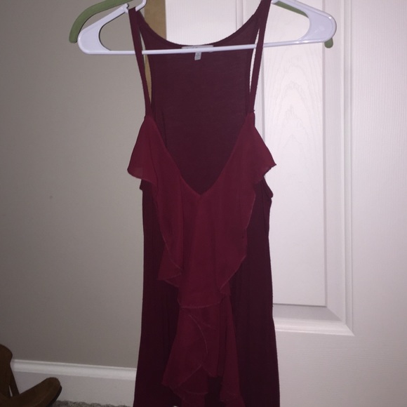 Maroon tank