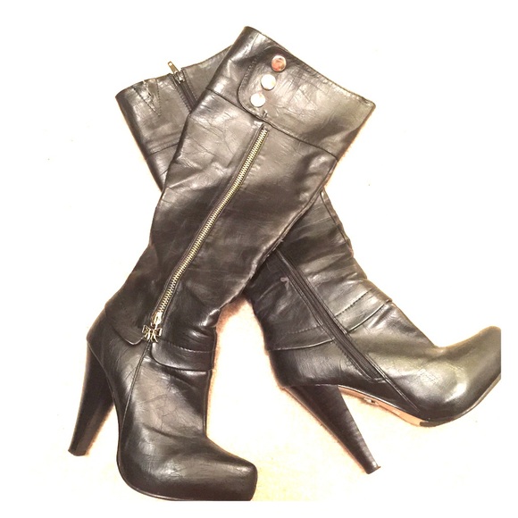 Dollhouse high heeled boots