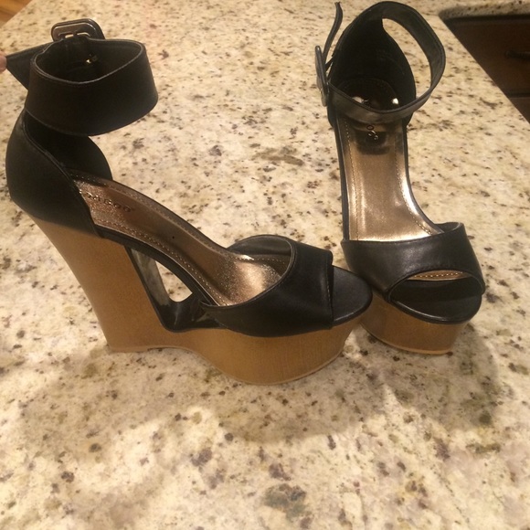 Black wedges from shop hopes