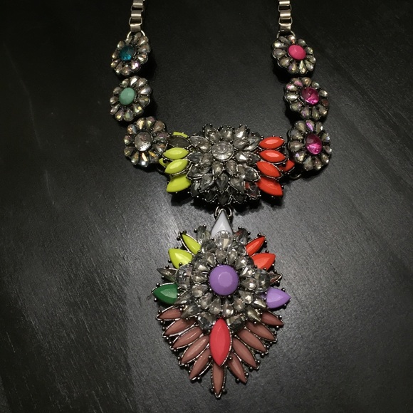 🌟 FINAL SALE 🌟 Colorful Statement Necklace