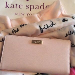 KATE SPADE STACY LEATHER  WALLET NWT