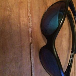 Costa Del Mar Sun Glasses