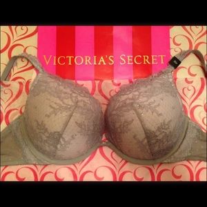 Victoria's Secret Bra , New with Tags