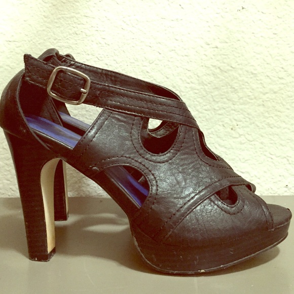 Madden Girl black high heels strappy