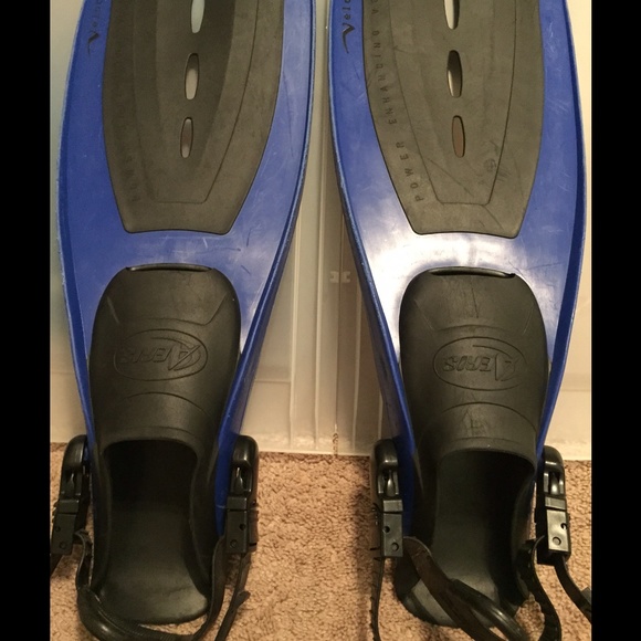 Aeris Velosity Fins - Picture 1 of 2