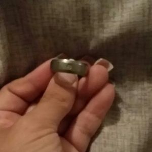 Men's wedding band