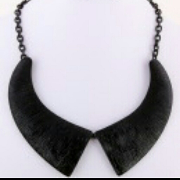 Bin necklace