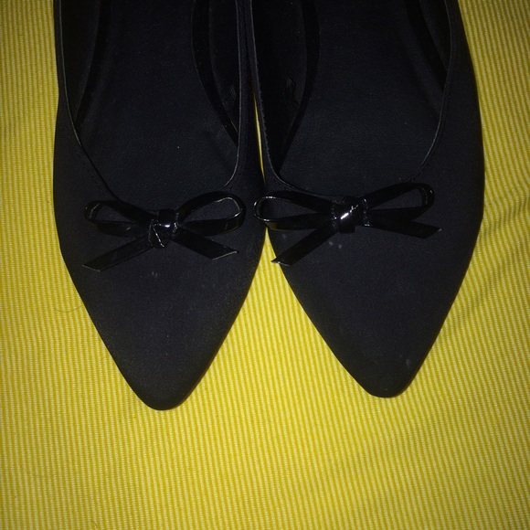 👠POINTED BLACK FLATS👠