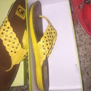 yellow/tan sandals
