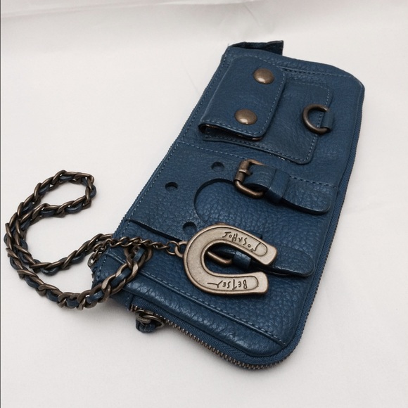 Authentic Betsey Johnson clutch - Picture 2 of 4