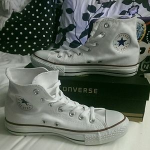 BRAND NEW, NEVER WORN White High Top Converse