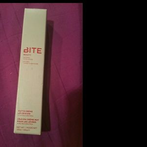 bite matte creme lip crayon