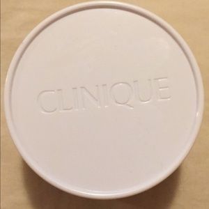 03 natural 3 tone Clinique superbalanced powder
