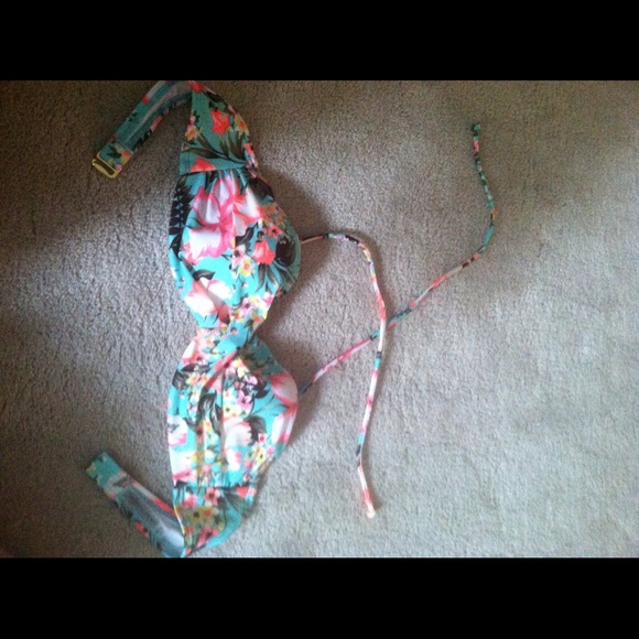 Victoria's Secret bandeau bikini top