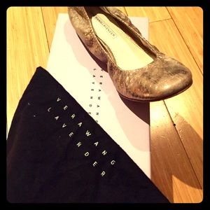 Sale! Vera Wang Flats 8