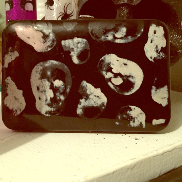 Skull wallet