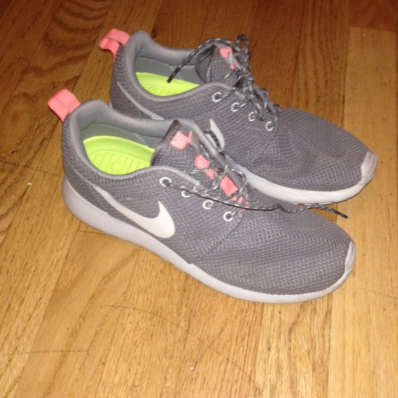 Gray and pinkish and Orange Roshes