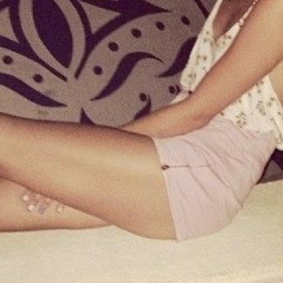 High waisted lavender denim shorts - Picture 2 of 2