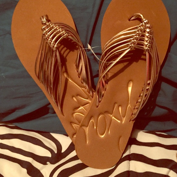 Roxy flip flops