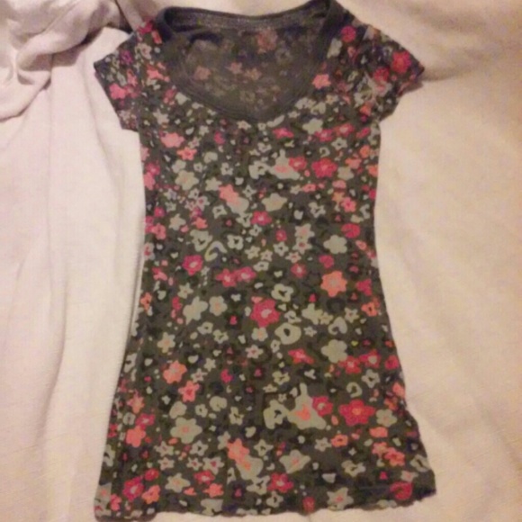 Dark green floral Tee